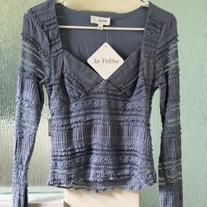La Peche Textured Long Sleeve Lace Blouse - Elegant Stretch Fit, Size S Descript